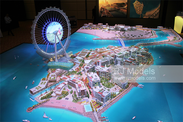 Modelul Roților Ferris Blue Water – O Capodoperă de la RJ Models