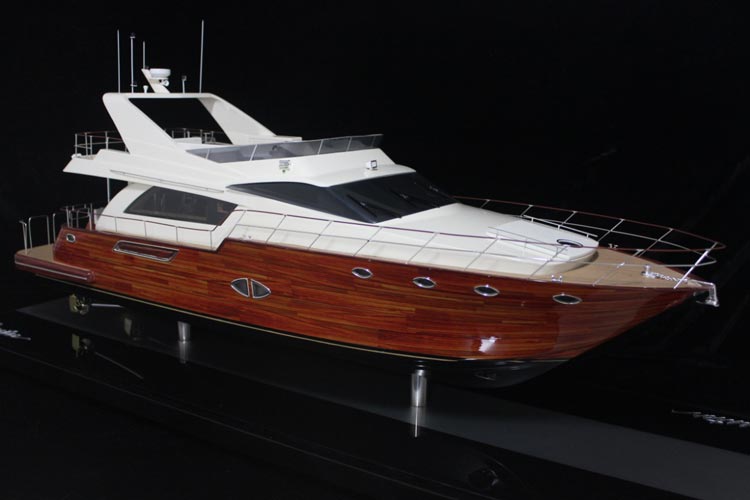 yacht model