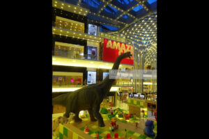 Dubai Airport Shopping Mall 1:50 - 2