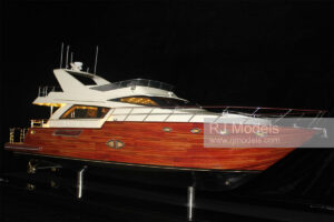 GLORIOUS YACHTS 1:68 - 3