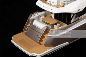Monte Carlo Yachts MCY 65 1:30 - 3