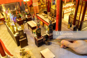 Man Mo Temple, Hong Kong 1:20 - 2