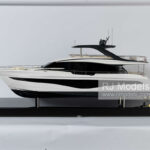 Princess Y80, 1:16 - 2